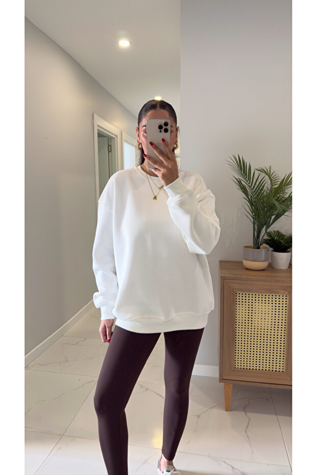 Valeria Beyaz Oversize Basic Sweatshirt - 1