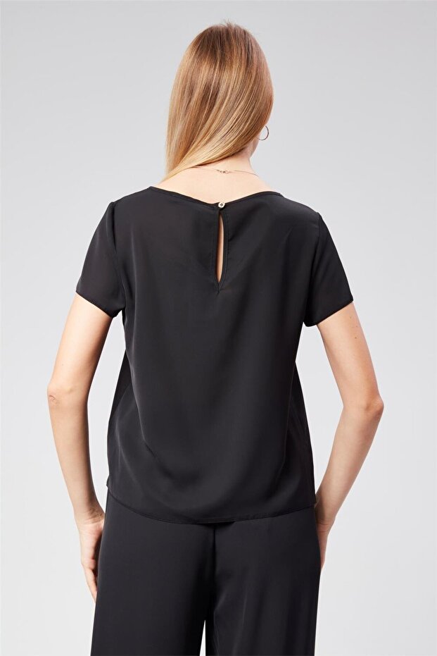 بلوزة برقبة دائرية - 4