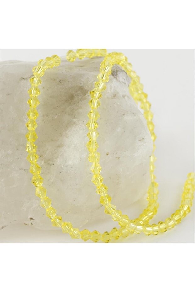 4*4 mm Barley Cut Crystal Stone