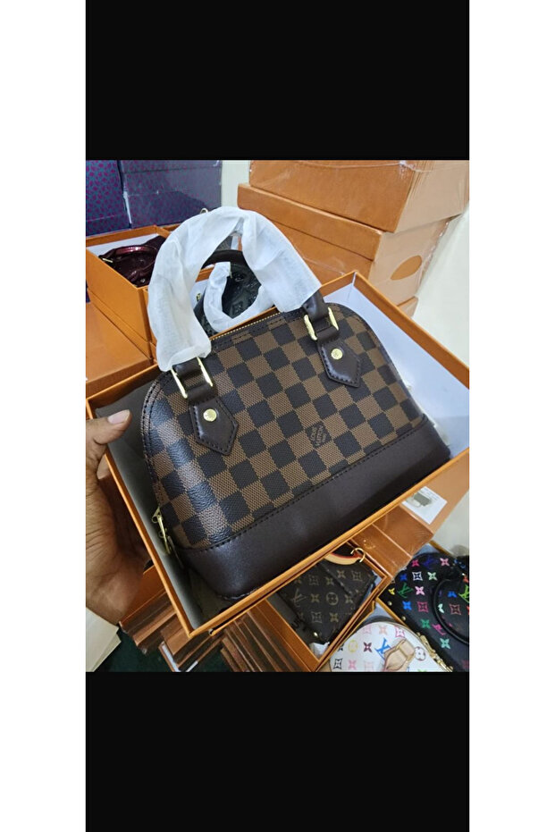 حقيبة كتف معا ملحقاتها - 1