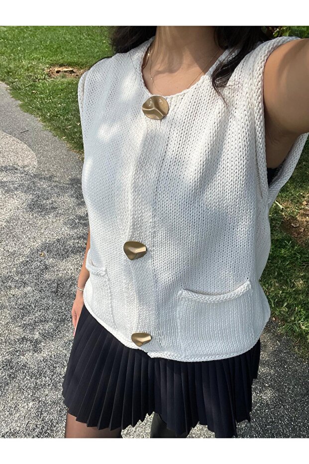 سترة تريكو بأزرار كبيرة - 6