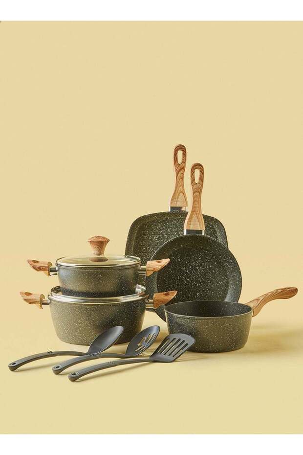 10-Piece Cookware Set - Aluminium Pots And Pans - Non-Stick Surface - Wood Finish Handles