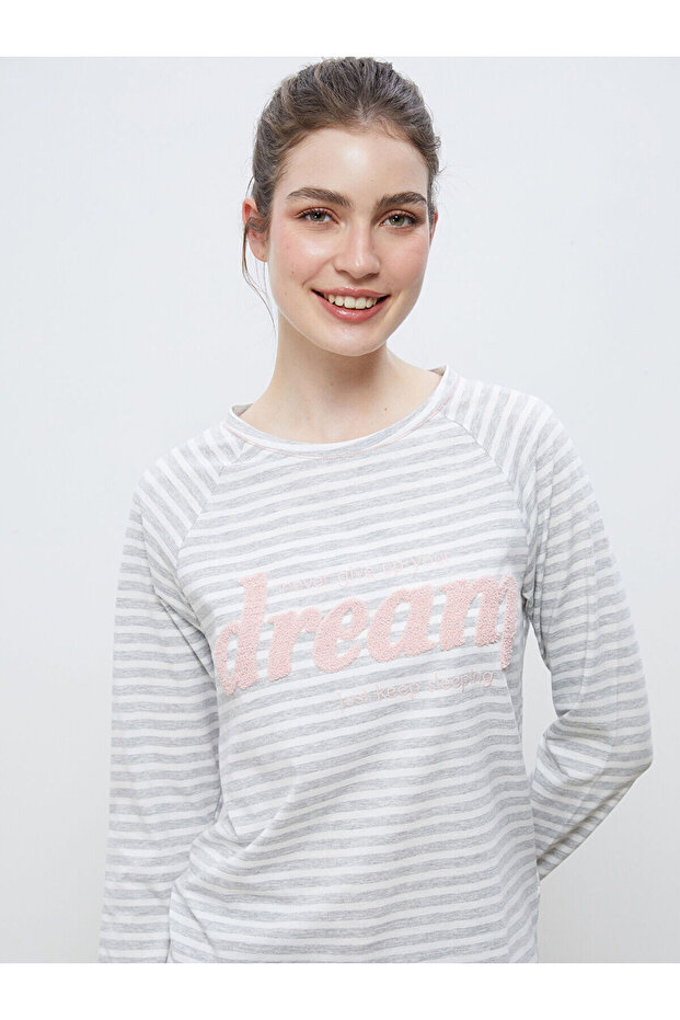 Crew Neck Embroidered Women's Pajamas Set
