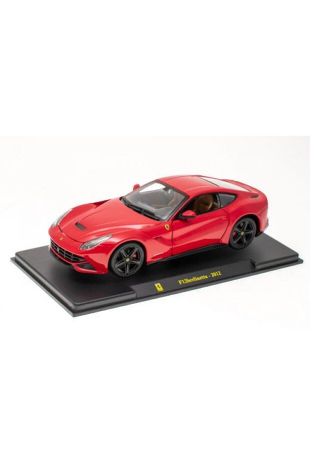 Ferrari F 12 Berlinetta 2012 with Plexiglass Display Case - 1/24 - 1