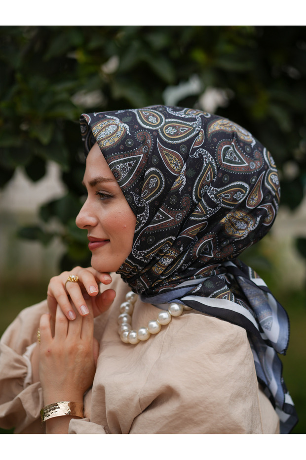 وشاح بنمط عرقي، وشاح منقوش - 3