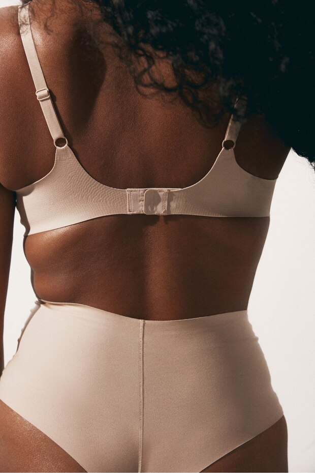 Dolgulu Yumuşak Mikrofiber Sütyen - 3