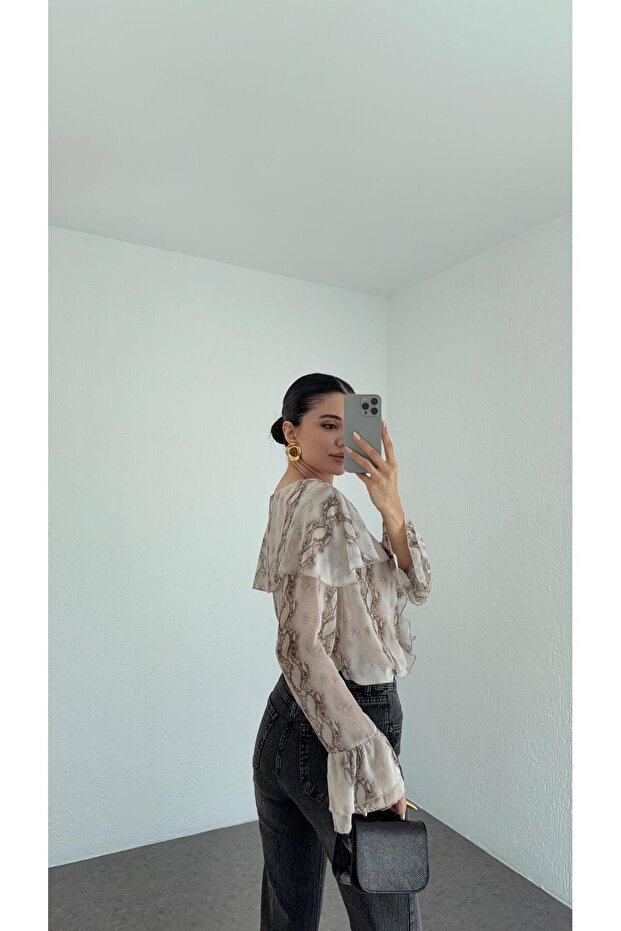 بلوزة منقوشة مزركشة - 2