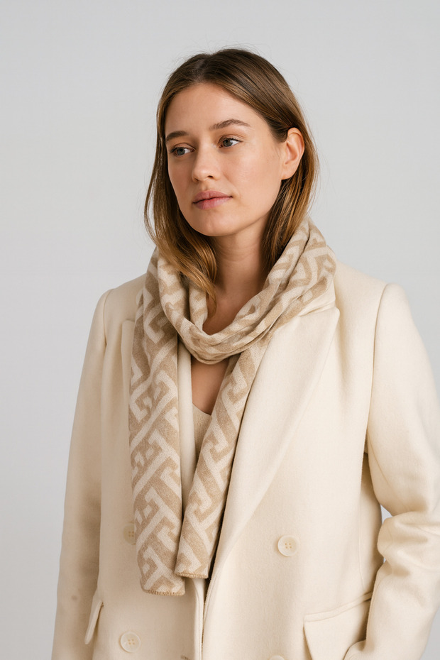 Eșarfă tricotată cu model T - 3
