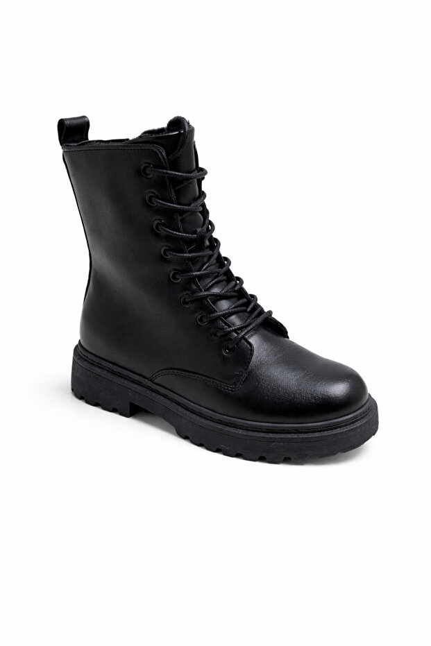 Int1123K025 Women's Black Boots