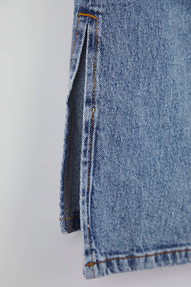 Mavi Yüksek Bel Yırtmaçlı Beli Lastikli Fermuar Detaylı Büyük Beden Jeans TBBAW26CJ00009 - 7