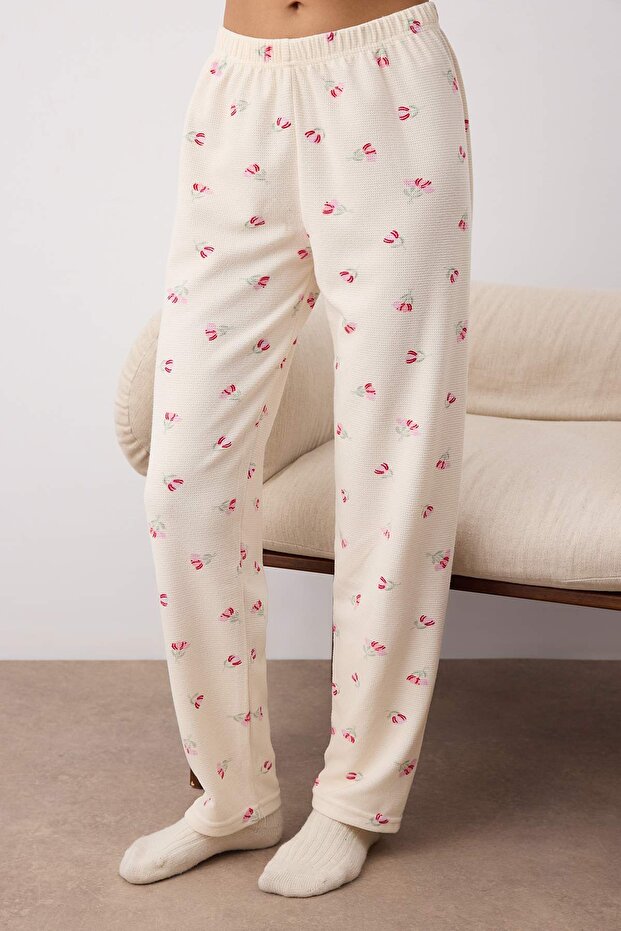 Ekru-Pembe Kurdele/Fiyonklu Yumuşak Kışlık Waffle Örme Pijama Takımı THMAW26PT00187 - 4