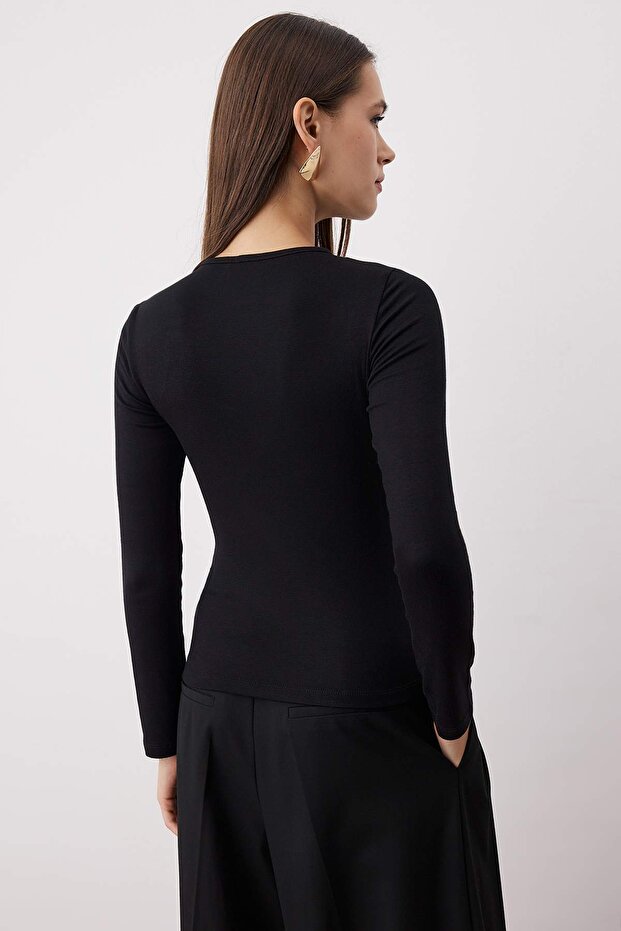 Siyah Yaka Detaylı Fitted/Vücuda Oturan Örme Bluz TWOAW26BZ00173 - 4