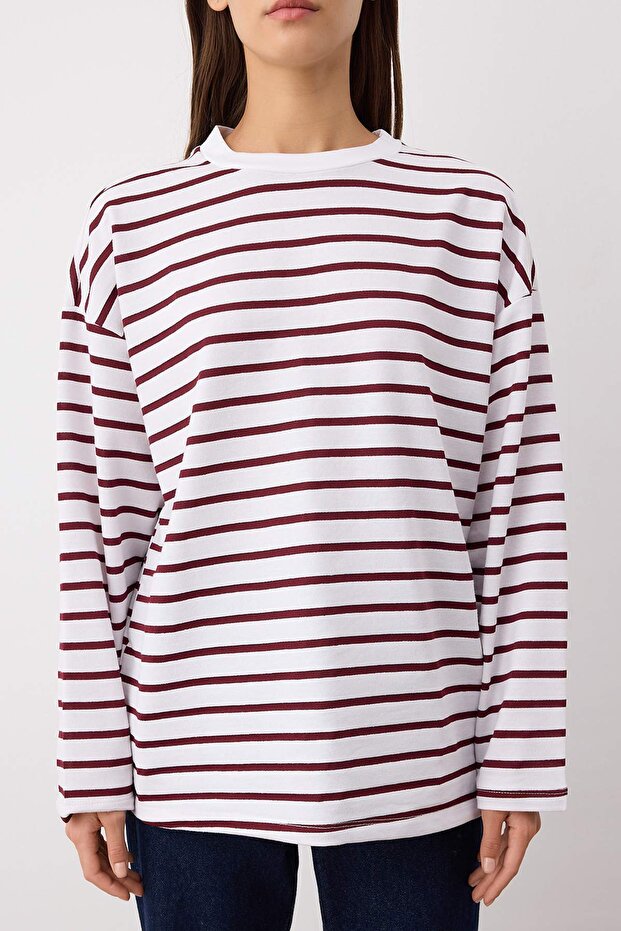Ekru Çizgili Oversize/Geniş Kesim Bisiklet Yaka İnce Örme Sweatshirt TWOAW23SW00326 - 3