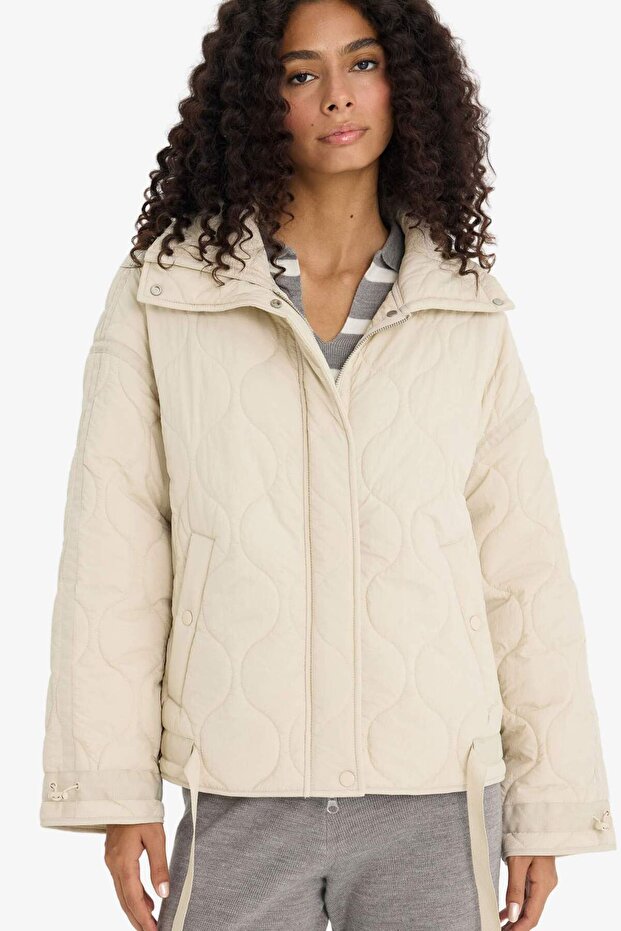 Water Repellent Waterproof Regular Fit Snap Fastener Zippered Quilted Coat F3184Ax25Wn