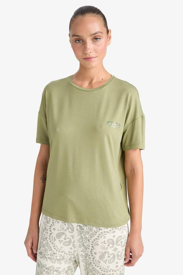 Pijama Takımı Regular Fit Kısa Kollu Üst Desenli Uzun Alt-Fall in Love F7560AX25AU - 3