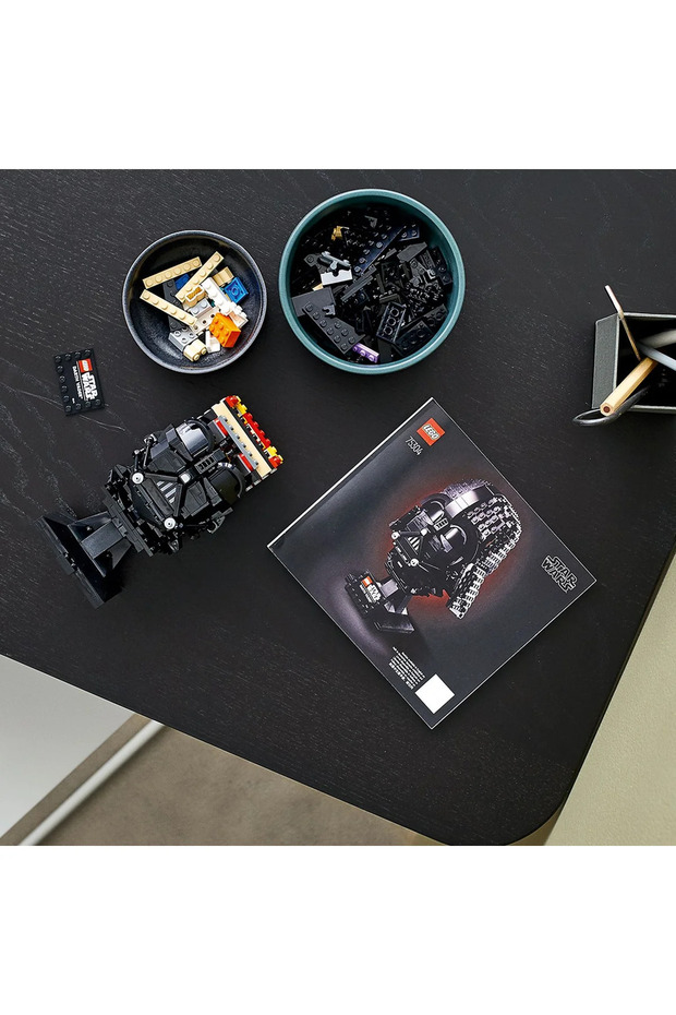 ® Star Wars™ Darth Vader™ Kaskı 75304 - 18+ Yaratıcı Oyuncak Yapım Seti (834Parça) - 8