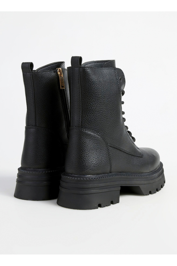 Siyah Kadın Bot CLOE - 3