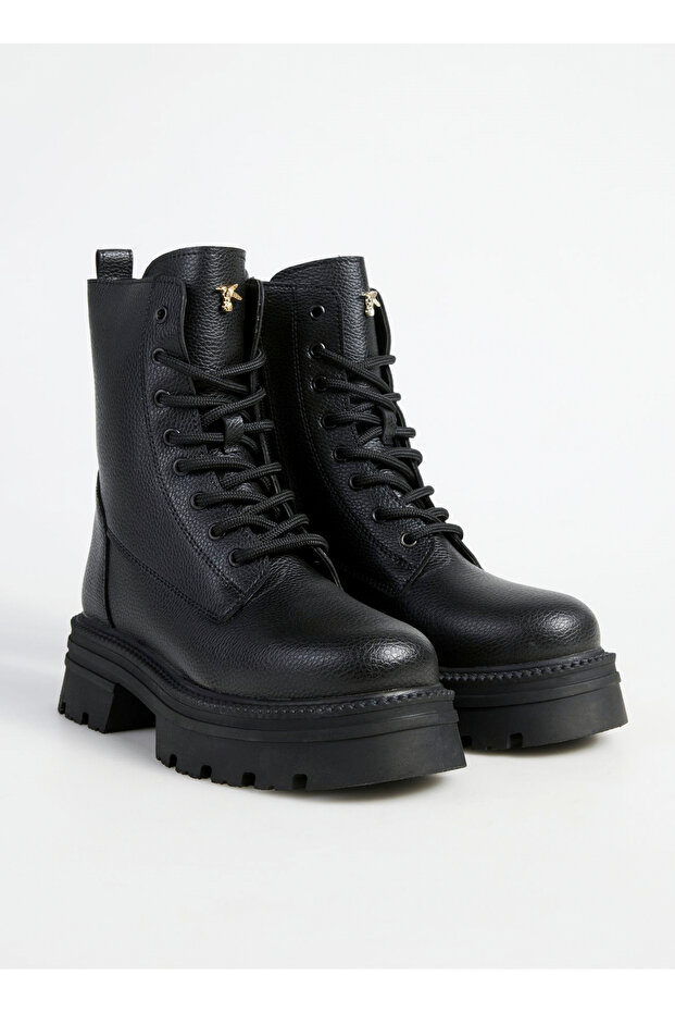 Siyah Kadın Bot CLOE - 2