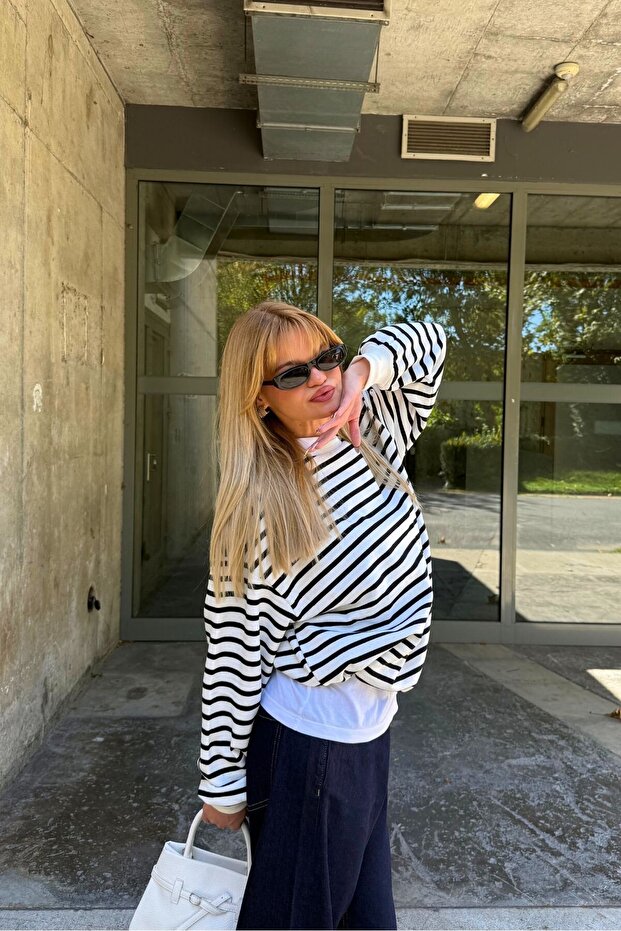 Basic Bisiklet Yaka Içi Polarlı Oversize Sweatshirt - 4