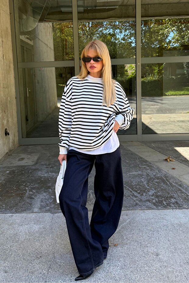 Basic Bisiklet Yaka Içi Polarlı Oversize Sweatshirt - 1