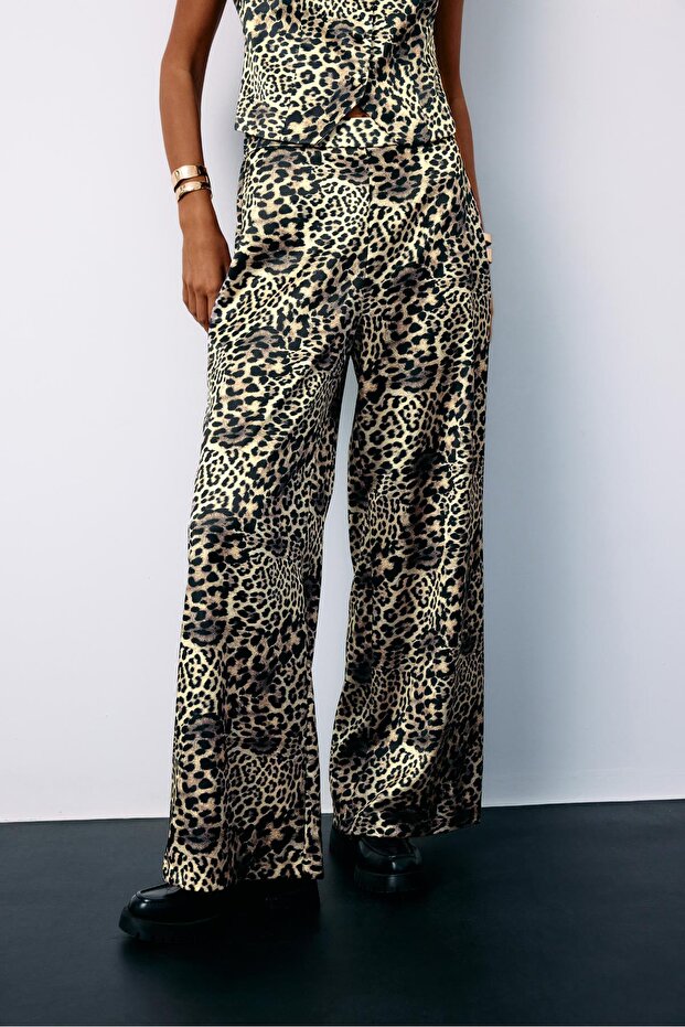 Leopard Patterned Satin Trousers - Gray - 5