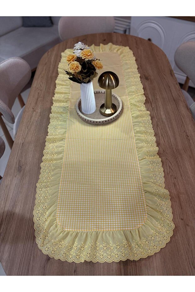 Ruffled Scalloped Vintage Oval Runner 45X140 cm