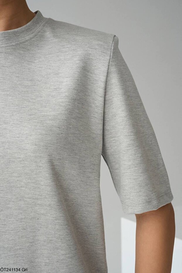 Vatkalı Basic Tişört - 4