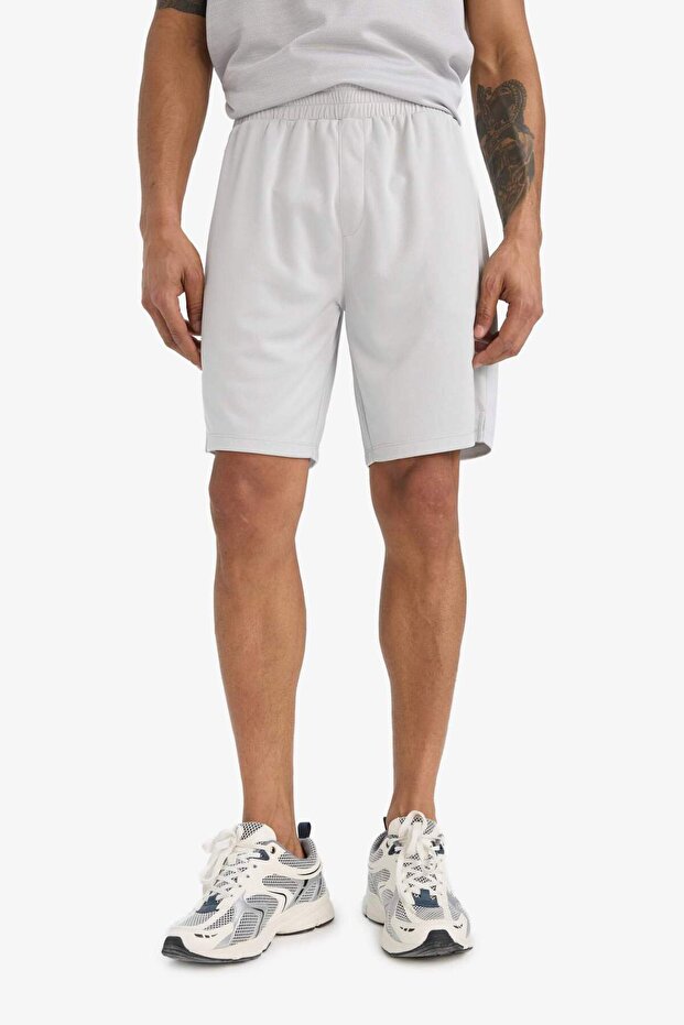 DeFactoFit Standart Fit Çabuk Kuruyan Nefes Alabilen Kumaş Sporcu Kısa Paça Şort E9753AX25AU - 4