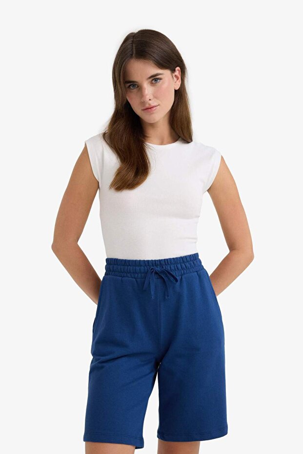 Yeni Sezon Regular Fit Esnek Belli Düz Paça Bermuda Şort - 3