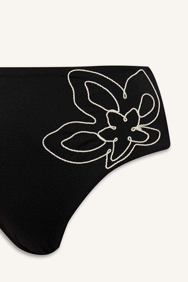 Regular Fit Nakışlı Bikini Altı-Fall in Love E3286AX25SM - 7