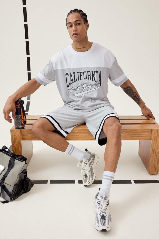 DeFactoFit Hızlı Kuruyan Oversize Geniş Kalıp Sporcu Kısa Paça Şort E4128AX25SM - 1