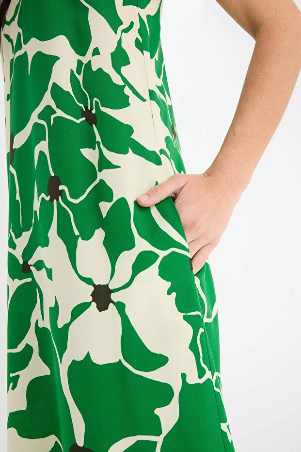 Halter Yaka Çiçek Desenli Cepli Kolsuz Midi Yazlık Elbise F2341AX25SM - 4