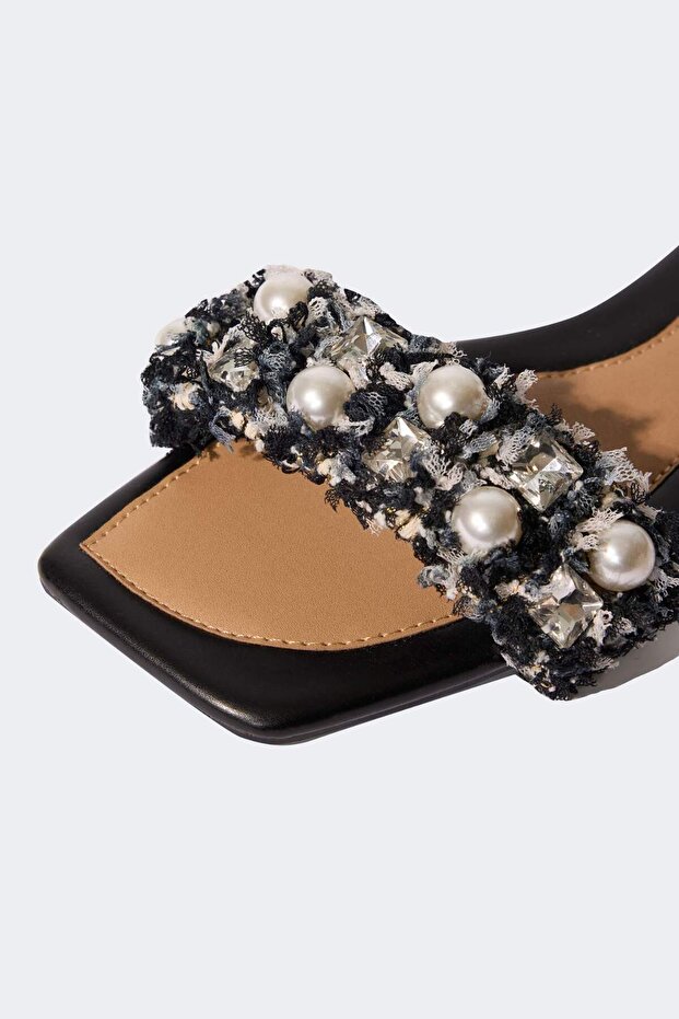 Kadın İncili Tek Bantlı Düz Taban Terlik E2500AX25SM - 5