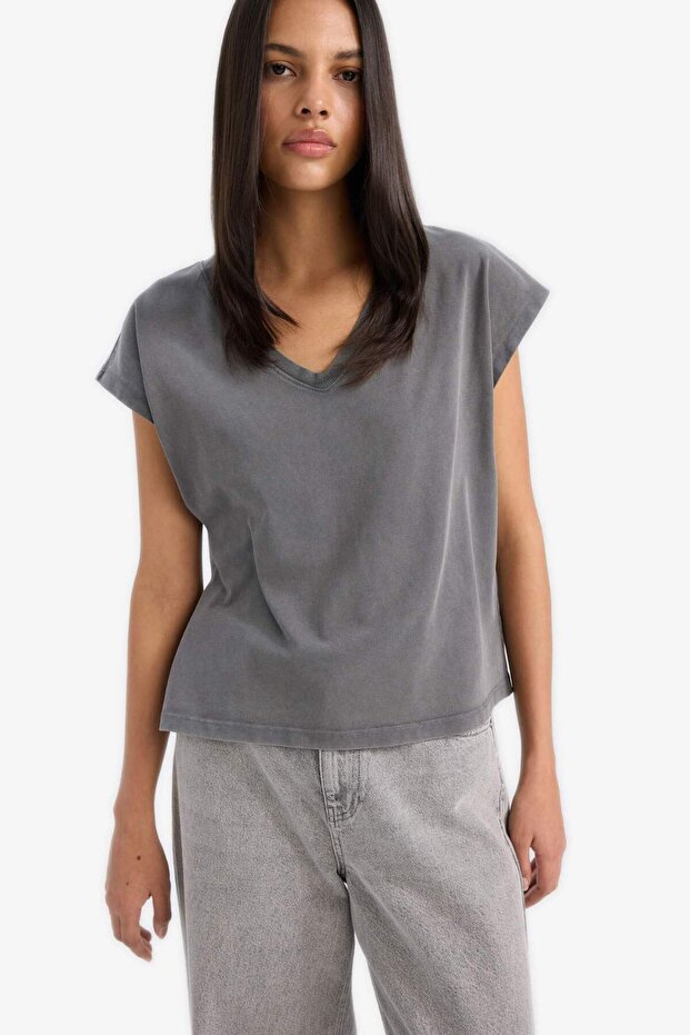 Regular Fit V Yaka Basic Düz Premium Kolsuz Tişört E5486AX25SP - 4