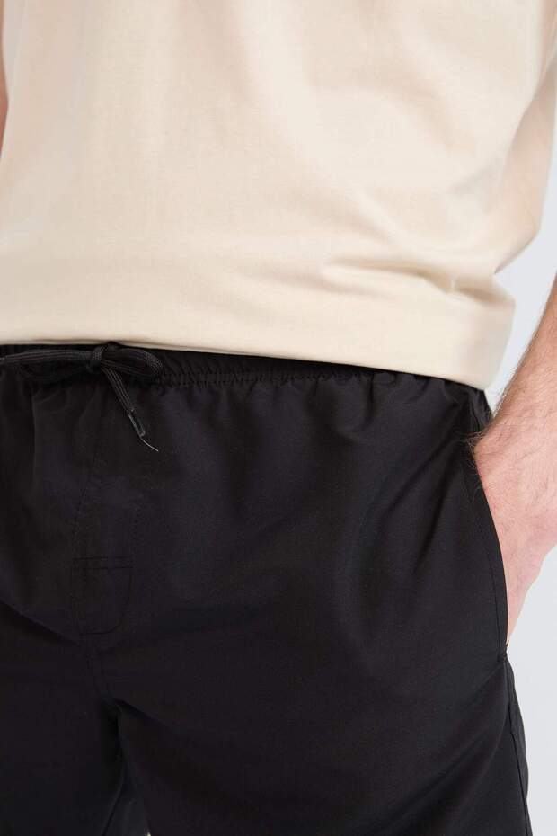 Regular Fit Kısa Boy Cepli File Astarlı Beli Bağcıklı Düz Hafif Kumaş Deniz Şortu E5133AXNS - 4