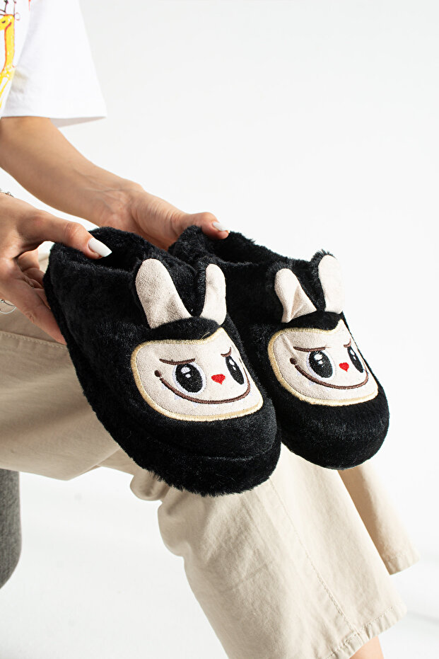 Siyah Peluş Oyuncaklı Kışlık Kadın Terlik - 1
