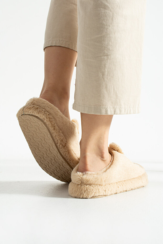 Bej Peluş Oyuncaklı Kışlık Kadın Terlik - 4