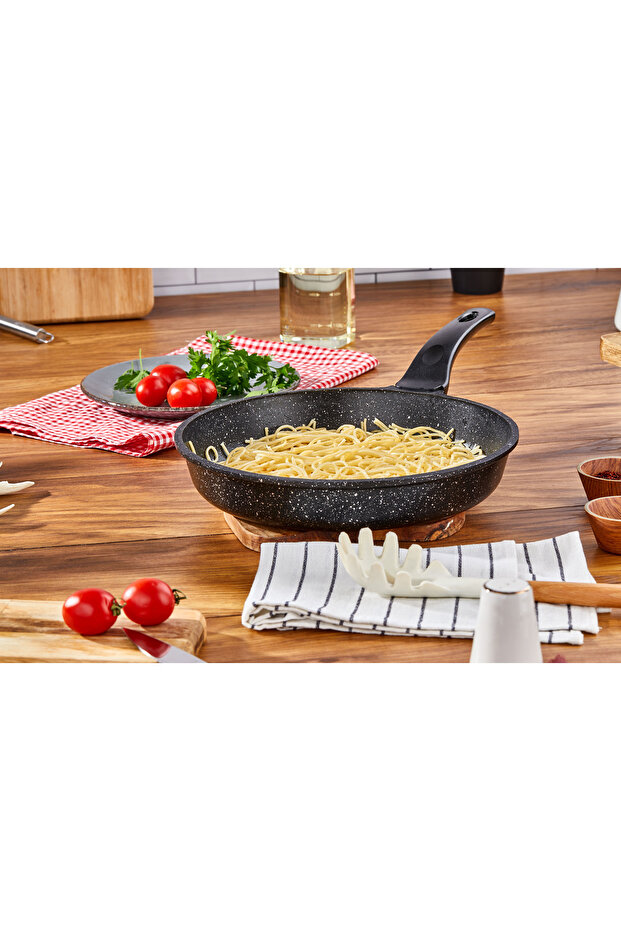 Döküm Saplı Tava 28cm - 3
