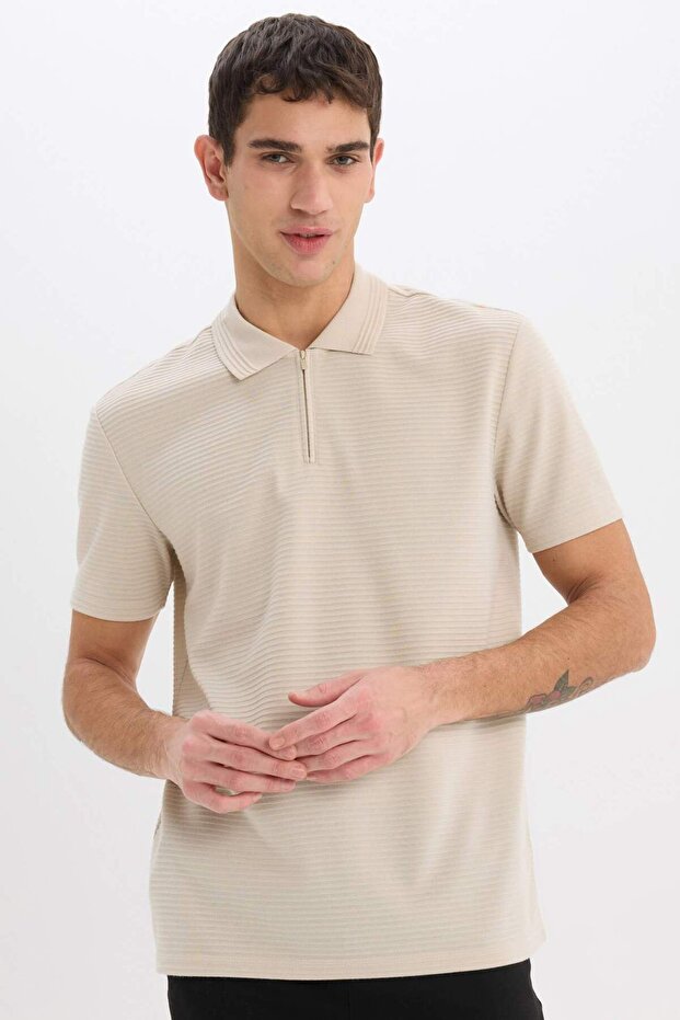 Regular Fit Polo Neck Zipper Short Sleeve T-Shirt E4233Ax25Sm