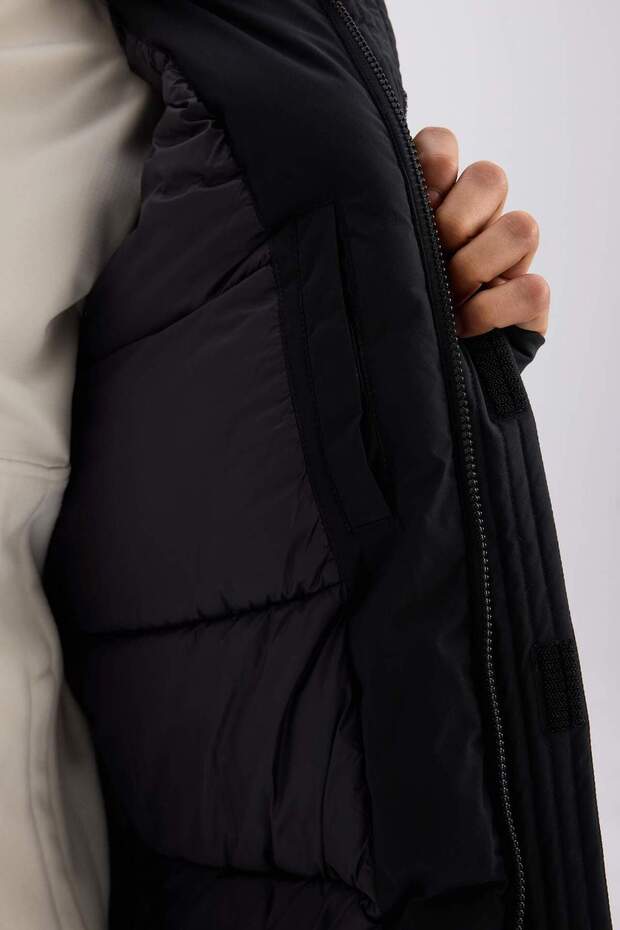 DeFactoFit Su İtici Regular Fit Kapüşonlu Su Geçirmez Parka C6065AX24WN - 7