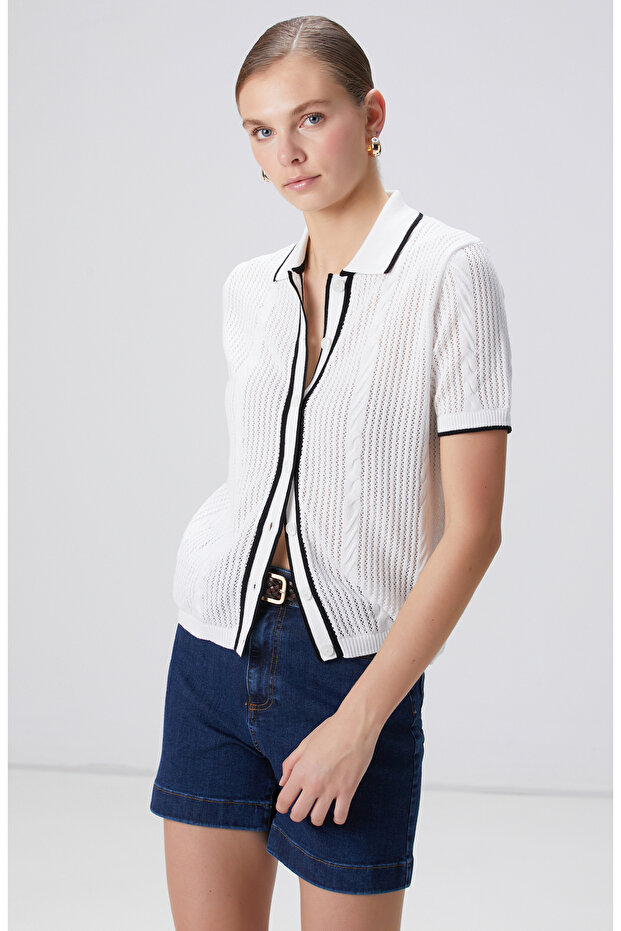 Beyaz Delikli Örgü Triko Gömlek - 4