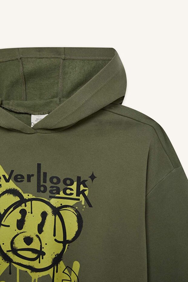 Kız Çocuk Oversize Geniş Kalıp Kapüşonlu Baskılı Sweatshirt D1567A824WN - 8