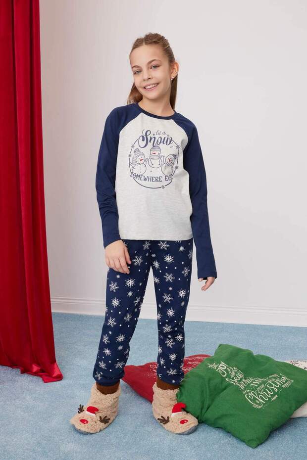 Girls' Christmas Themed Pajamas Set Crew Neck Long Sleeve Top Long Bottom D8797A824Au