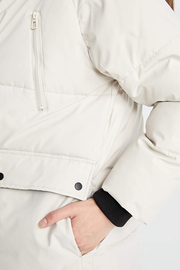 Regular Fit Kapüşonlu Parka - 5