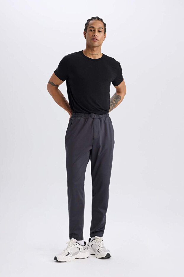 DeFactoFit Sporcu Jogger Eşofman Altı Slim Fit Dar Kesim Standart Paça Skuba Dalgıç Kumaş Beli Lasti - 2