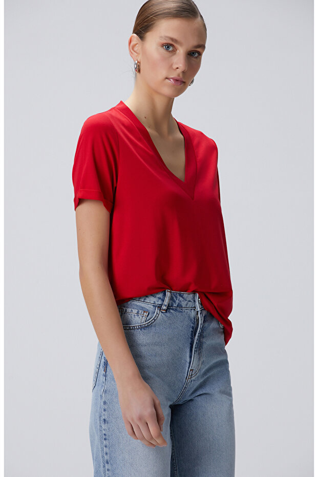 Kırmızı Tshirt - 1