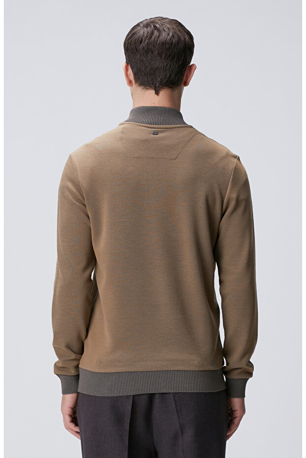 Camel Sweatshirt - 5