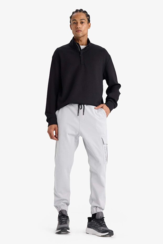 DeFactoFit Sporcu Jogger Eşofman Altı Standart Fit Üç Cepli Beli Bağcıklı Lastikli Paça D3741AX24WN - 1