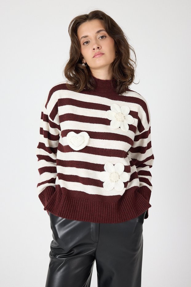 Burgundy Striped Embroidered Detailed Sweater 7090