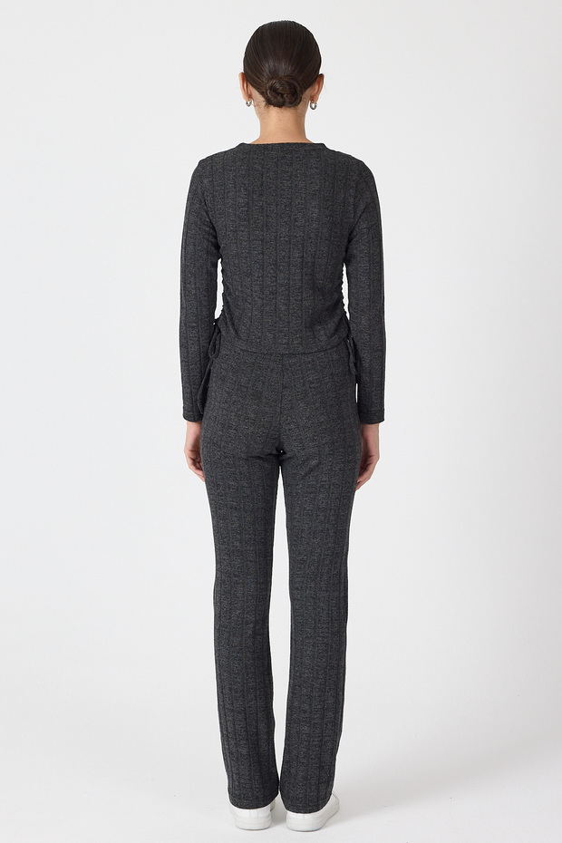 8114A طقم بنطلون برباط جانبي أسود - 5